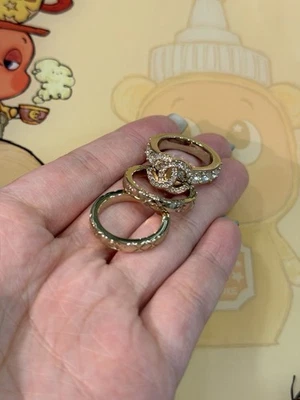 CHANEL B 25P Estrás Cristal CC Matelassé Auténtico Disfraz Anillo Conjunto Talla 6 Foto 1 de 4