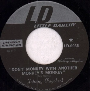 Johnny Paycheck Non Giocare Con Un Altro Scimmia 7" Vinile USA Little - Foto 1 di 2