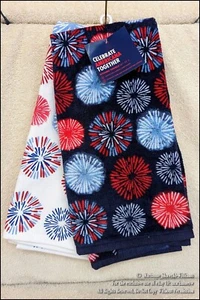 2 NEW PATRIOTIC FOURTH 4TH OF JULY KITCHEN TOWELS FIREWORKS THEME AMERICANA - Picture 1 of 2