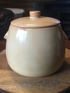 La Solana Bean Pot With Lid Pottery Yellowish Beige Vintage - Picture 1 of 5