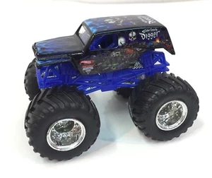 Monster Jam SUN UVA DIGGER Truck Hot Wheels 1:64 Mattel - Picture 1 of 9