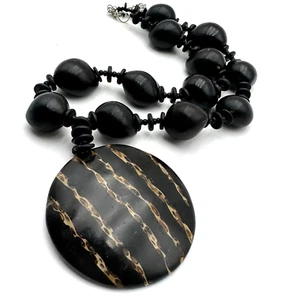 Hawaiian Black Kukui Nut Lei Chunky Necklace Coconut Shell Pendant Souvenir 20" - Picture 1 of 18