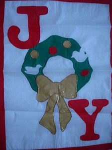 CHRISTMAS JOY WREATH APPLIQUED SEASONAL FLAG BANNER HEAVY NYLON 28" X 40" NEW - Picture 1 of 1