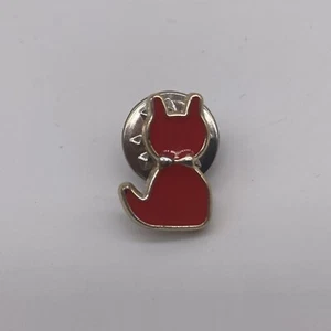 Red Enamel Cat Lapel Hat Pin - Picture 1 of 4