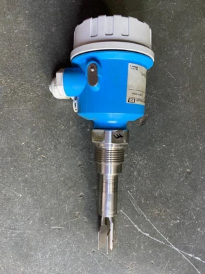 Endress Hauser Liquiphant M FTL51-AGW2DB4G4S Level Switch - Image 1 of 4