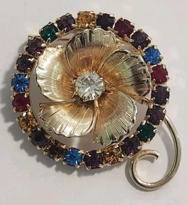 Vintage 1.37" Goldtone Metal Flower Brooch Red Blue Yellow Clear Rhinestones - Picture 1 of 4
