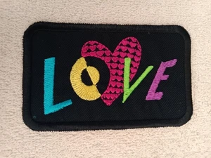 Sew-on LOVE patch - Picture 1 of 1