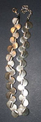 Collar de disco redondo de plata Uno De 50 para mujer con incrustaciones de cuero 17" Foto 1 de 4