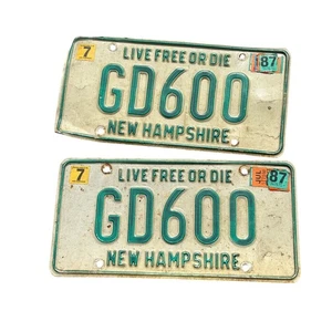 Pair of Vintage License Plates 1987 New Hampshire Collector Plate Automobilia - Picture 1 of 5
