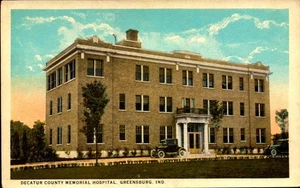 TARJETA POSTAL FRONTERA BLANCA-HOSPITAL CONMEMORATIVO DEL CONDADO DECATUR, GREENSBURG, EN BK83 - Imagen 1 de 2