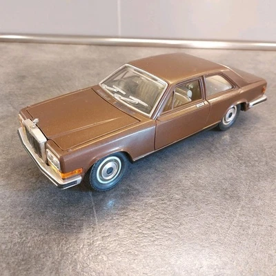 Burago Rolls Royce Camargue Diamonds 3001 Scala 1:22 Made in Italy - Immagine 1 di 4