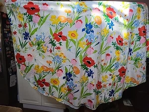 VTG 1980s Modern Floral Print Easy Care 104" Huge Perfect Round Tablecloth  - Imagen 1 de 8