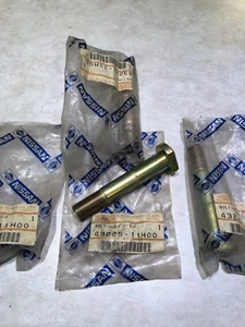 NOS OEM Nissan Forklift, Hub-Bolt, Lot Of 4, 4322511H00 - Picture 1 of 2