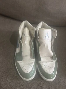 Size 11 - Air Jordan 1 Retro UNC Patent - Picture 1 of 5