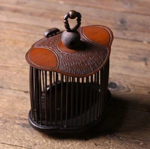Natural Bamboo Carved Wood Cricket Cage Grasshopper Small Animal Pet Home - Picture 1 of 1