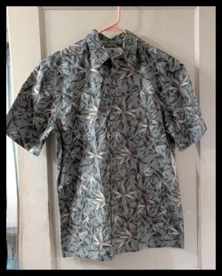 NWT Men's Island Shores Tropical Olive Bamboo Leaves Shirt  S (Chest 40"- 42") - Image 1 of 4