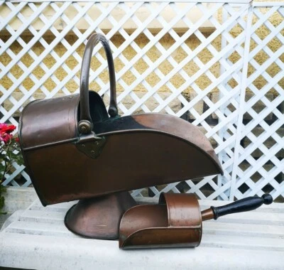 Rare Ancien Porte Bûche Seau À Charbon En Cuivre Et Laiton Avec Pelle Cheminée - Photo 1/4