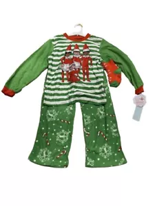 Boys' Elf on the Shelf Pajama Set with Cozy Socks - Green S - Picture 1 of 6