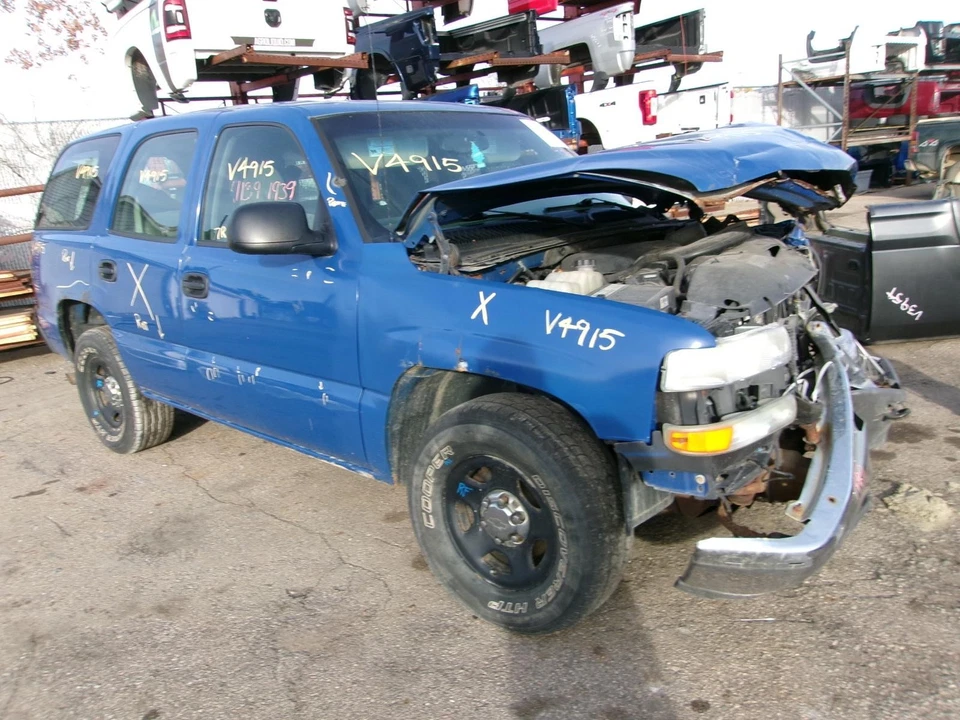 Brazo de control inferior inferior delantero izquierdo usado se adapta a: Chevrolet Tahoe 2005 4x2 6 l Foto 1 de 4