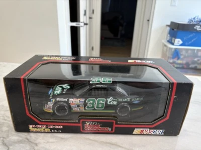 Kenny Wallace 1991 Cox Lumber Nascar 1/24 Diecast Racing Champions #36 RARO  Foto 1 de 3