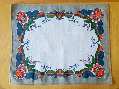 Swedish linen folk art table runner - Image 1 of 4
