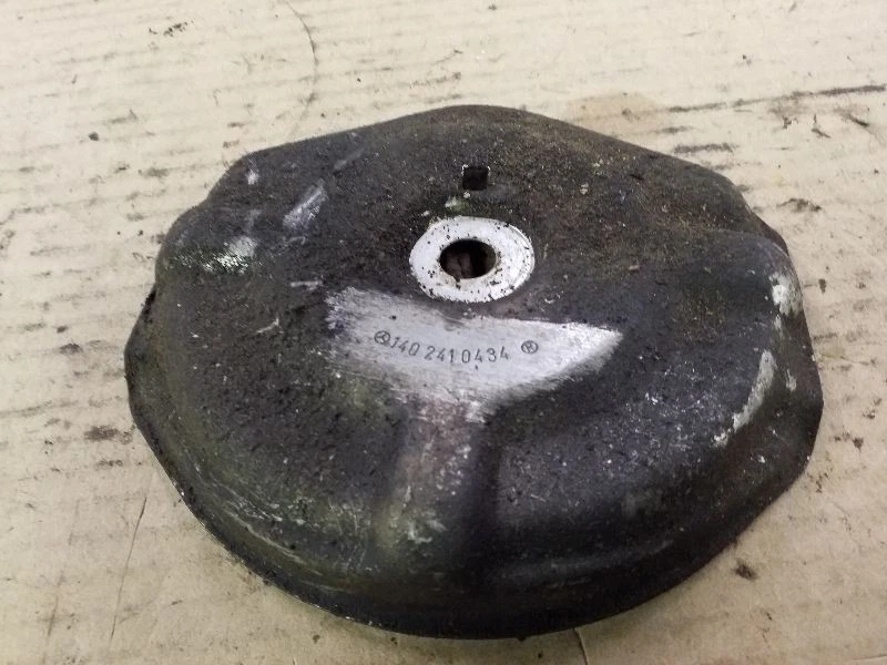 Right Motor Mount Heat Shield | Fit 90 91 92 93 94 95 96 97Mercedes Benz 500SEL - Image 1 of 4