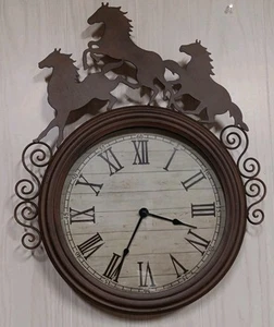 Vintage Rare Unique Wild Horses Clock Brown Metal (G24) - Picture 1 of 11