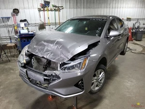 2020 Hyundai Elantra Windshield Wiper Transmission - Picture 1 of 12