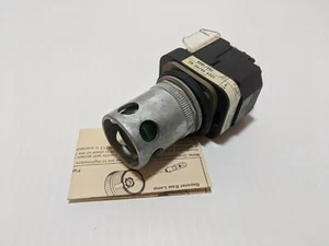 ALLEN BRADLEY 800T-PA16GD1 GREEN ILLUMINATED PUSH BUTTON W/ GUARD 1 NO SERIES T - Picture 1 of 5