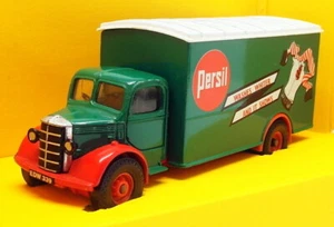 Corgi Diecast Model 822/1 - Bedford O Series Van - Persil - Picture 1 of 3