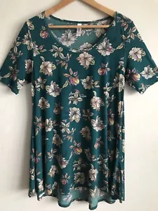 T-shirt LuLaroe elasticizzata relax verde stampa floreale scollo a scoop manica corta taglia S - Foto 1 di 7