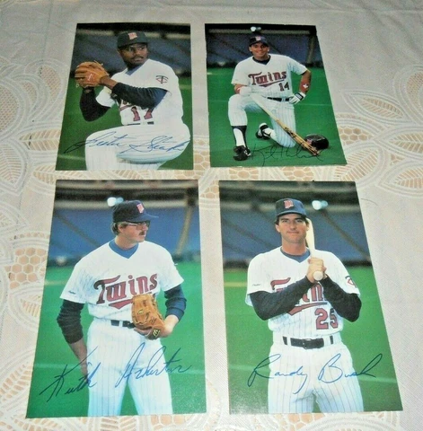 4- VINTAGE 1987 MINNESOTA TWINS UNUSED POSTCARD LOT RANDY BUSH KENT HRBEK +++ Cover