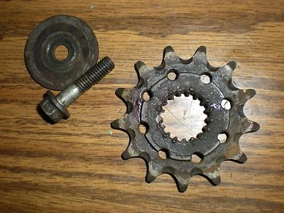 Piñón delantero y perno de montaje Honda CR250 CR 250 250R 88 1988  Foto 1 de 2