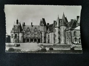 CPA 53 MEZANGERS - Château du Rocher - Cour d'Honneur - Imagen 1 de 2
