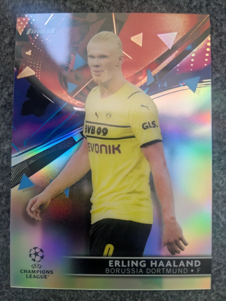 2021-22 TOPPS FINEST UEFA CHAMPIONS LEAGUE ERLING HAALAND REFRACTOR#10 - Image 1 of 1