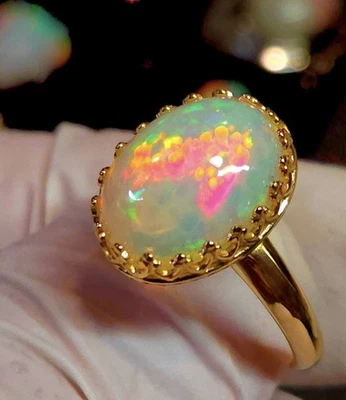 Anillo de ópalo etíope natural de oro macizo de 14k anillo de piedras preciosas de ópalo de fuego natural Foto 1 de 4