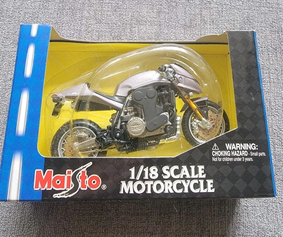 Maisto 1:18 Munch Mammut 2001 Motorcycle Die-Cast NIB Gray New in Box - Image 1 of 4