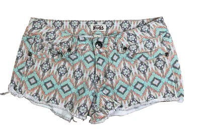 Pantalones cortos Mudd con estampado tribal para mujer talla 5 pantalones de mezclilla deshilachados cortados Foto 1 de 4