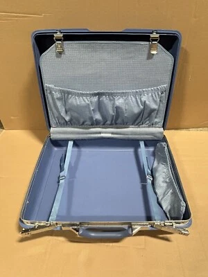 Very Vintage Aspen-JC Penney-Samsonite Luggage Royal Traveller Montibello - Image 1 of 4