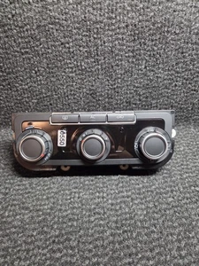 2006 VOLKSWAGEN GOLF MK6 HEAT CONTROL UNIT 5HB009751 907336HZJU ⭐ - Picture 1 of 2