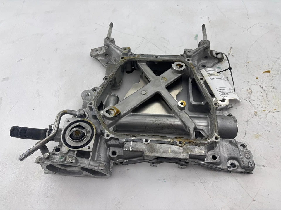 Subaru BRZ/Toyota GR86 2022-2023 cárter de aceite superior OEM Foto 1 de 4