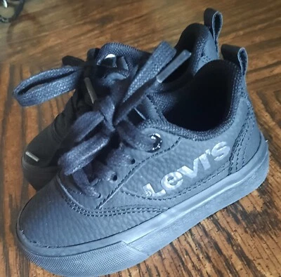Zapatos Levi para niños pequeños Foto 1 de 4