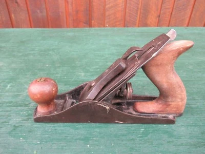 Avión Defiance de colección hecho en Canadá herramienta medidas 9+" de largo Foto 1 de 4