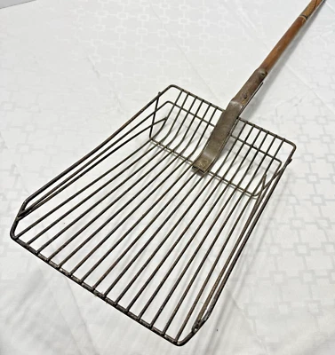 Antiguo horno de pala de carbón Michigan Wire Goods Champion tamiz de cenizas Niles MI EE. UU. Foto 1 de 4