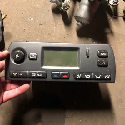 Jaguar X Type Heater Control Panel 1X4H18C612GC - Image 1 of 3