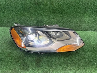 🛑 Conjunto de faros de xenón laterales derechos Volkswagen Touareg 2011-2014 OEM Foto 1 de 4