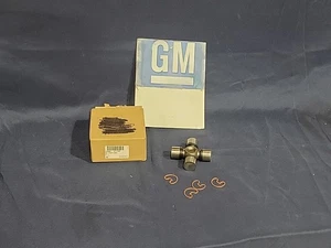 NOS Genuine GM Universal Joint U-Joint 12471503 - Picture 1 of 3