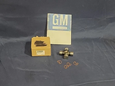 NOS Genuine GM Universal Joint U-Joint 12471503 - Image 1 of 3