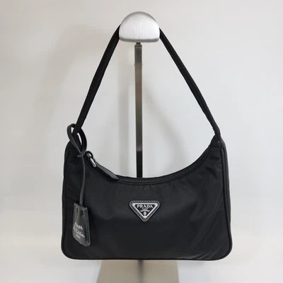 Mini bolso Prada Re-Edition 2000 en nailon negro 19062768 Foto 1 de 4