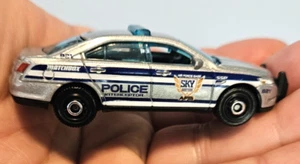 Ford Police Interceptor 2010 Matchbox coche fundido suelto base de la Fuerza Aérea - Imagen 1 de 5